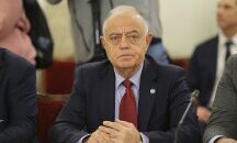 Импийчмънт на президента? По-добре скрийте генeрала!