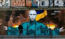 Политиката във фантастиката и фантастика в политиката