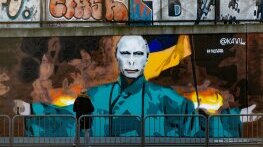 Политиката във фантастиката и фантастика в политиката