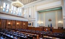 49-о НС – първи ден: нестандартните ситуации изискват нестандартни решения