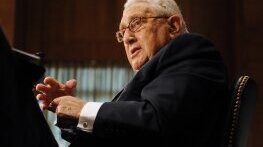 Най-възрастната лисица в дипломацията