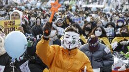 Протестната K-pop култура