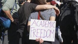 В битка за Бръшляновата лига