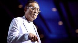 Робърт Кийосаки предупреждава за насилие през лятото