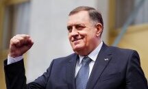 Слаби институции, силни популисти