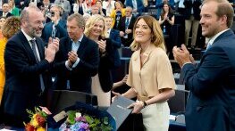 Относно: Роберта Мецола