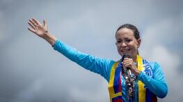 Относно:  Мария Корина Мачадо