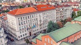 София: Структурата на противопоставянето